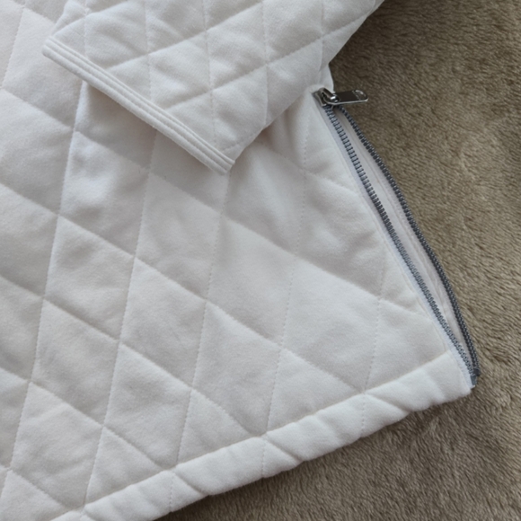 Athleta Cream Quilted Crewneck Pullover M - Picture 4 of 10